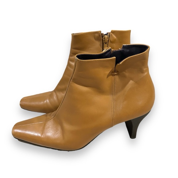 Donald J. Pliner Shoes - Donald J Pliner Leather Boots